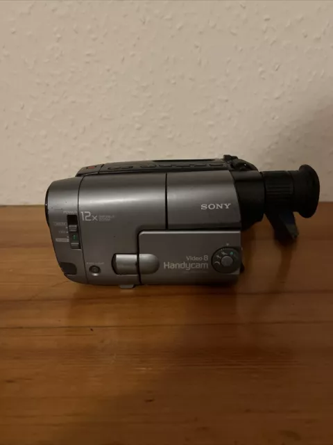 Sony Handycam Video 8 CCD-TRV 11E PAL
