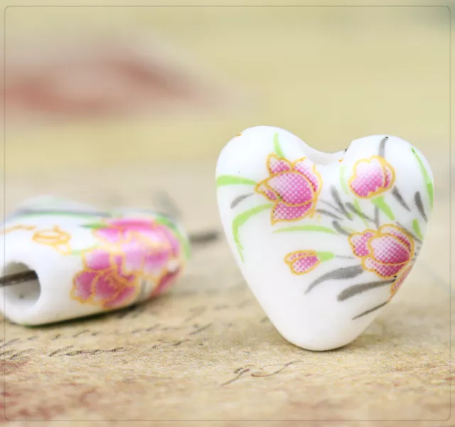 2 Porzellan Keramik Perlen Schmuck DIY Basteln Herz Liebe Blumen floral bedruckt