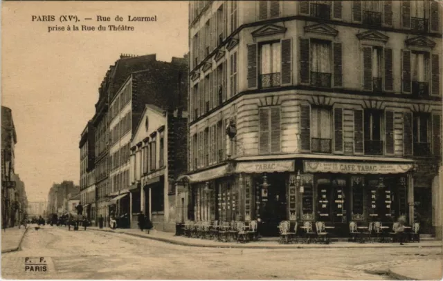 CPA PARIS 15e Rue de Lourmel prise á la Rue du Théátre (65924)