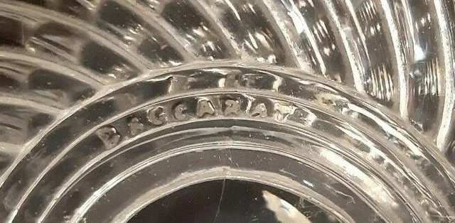Grande Coupe Sur Pied En Cristal émaillé D'un Décor Doré De Lauriers Et Rubans Noues Fin Xix Ht 17 5