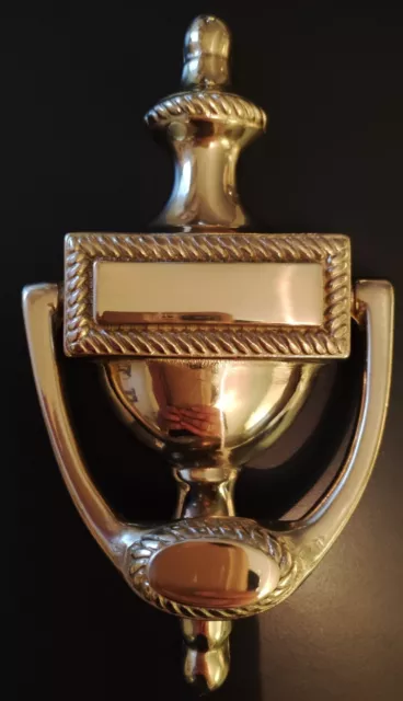 Heurtoir/Marteau de porte de style Victorien Antique. En laiton poli verni 3