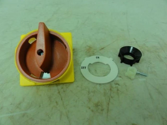 198561 New-No Box; Mennekes ST2A-RH Handle Assembly