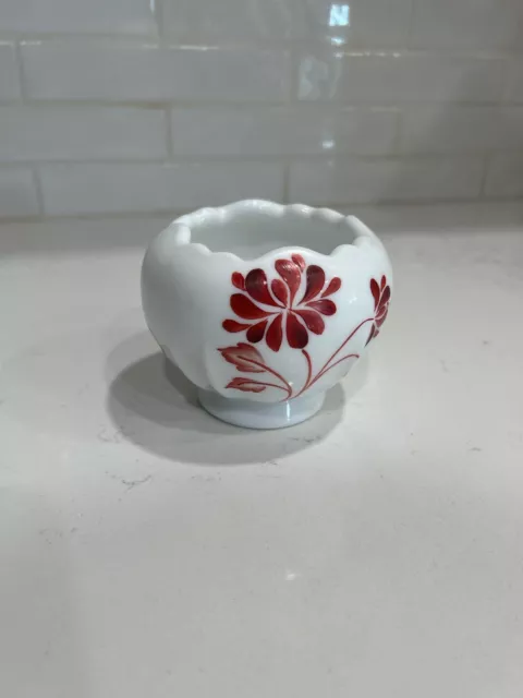 Fenton ROSE BOWL Milk Glass Red Flowers Silhouette HP 2759 7P Family Signature