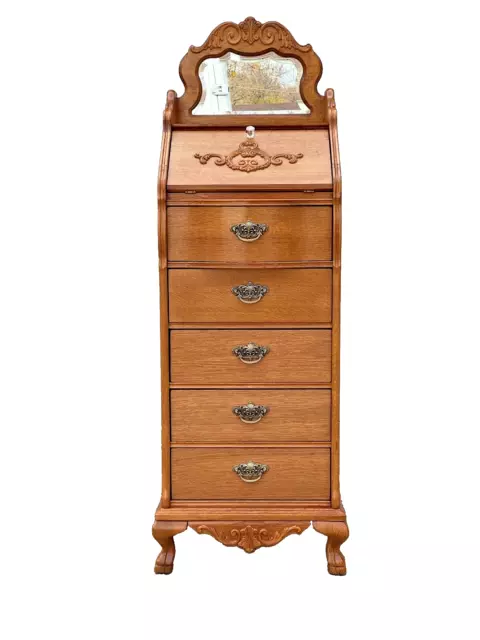 Lexington Furniture Victorian Sampler Collection Vanity Langerin Chest