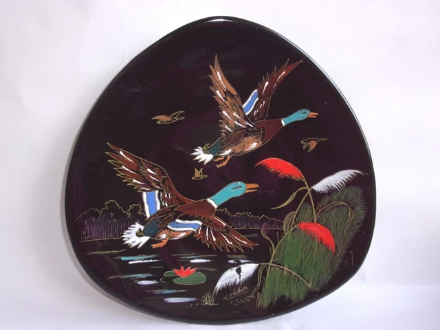 Superbe Assiette Murale Decorative Ceramique Emaillee Longwy Envol Canards Signe