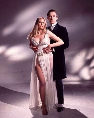 Veronica Carlson and Peter Cushing Unsigned 10" x 8" Photo - Frankenstein *4074