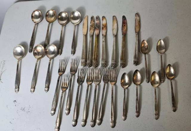Holmes & hotsell edwards inlaid silverplate