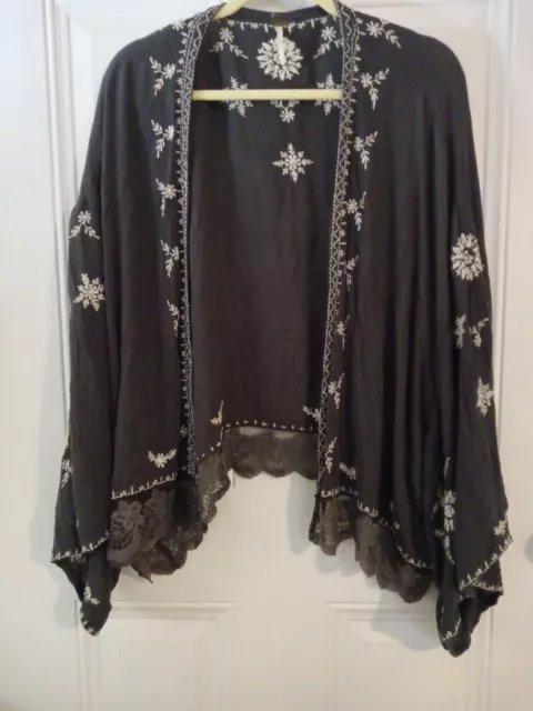 Free People Kimono Blouse Top Womens M Boho Sheer Sexy Gray Embroidery Lace