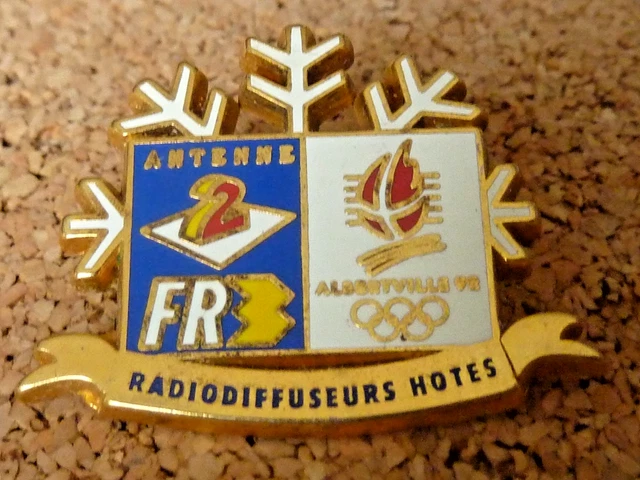 Pin's Jeux Olympiques Albertville 92 Radio A2 FR3 Radiodiffuseurs Hotes