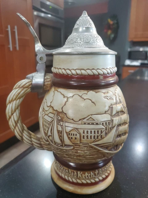 Collectibles Vintage Drinkware Beer Mug 900 ml Bar Cup Avon Kitchen Brazil 1978