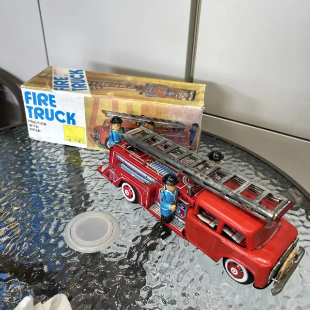 Fire Truck MF 718 Blech mit Sound Spielzeug FW Feuerwehr Ovp Auto Blechspielzeug