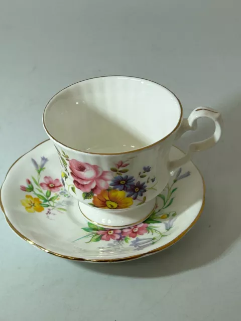 Old Country Road Spray Queen Anne China Floral Flowers Teacup & Saucer  Set #LH