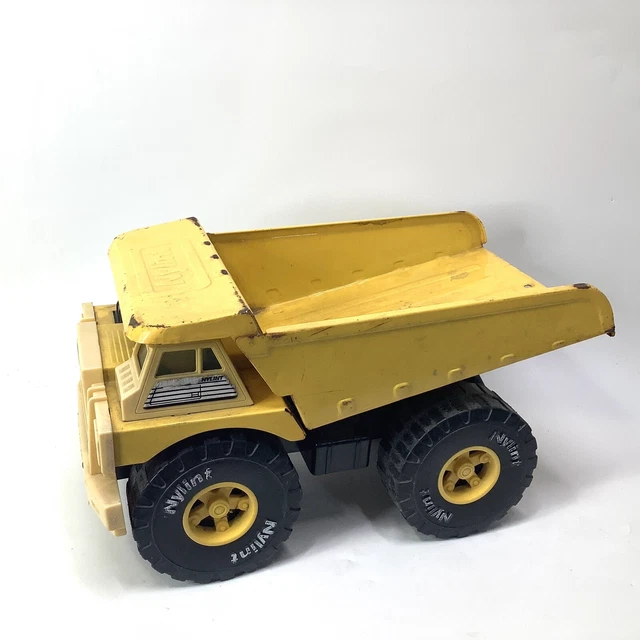 VINTAGE NYLINT JUMBO Dump Truck Yellow Construction Pressed Steel Tonka