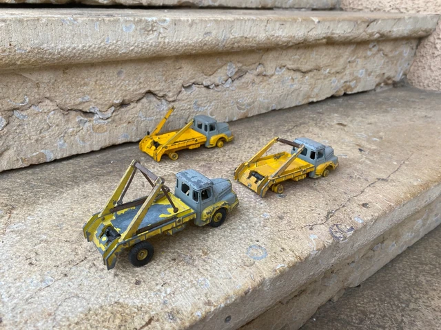 DINKY TOYS Unic MULTIBENNE MARREL 38A modèle réduit 1:43 DINKY TOYS Unic MULTIBENNE MARREL 38A modèle réduit 1:43