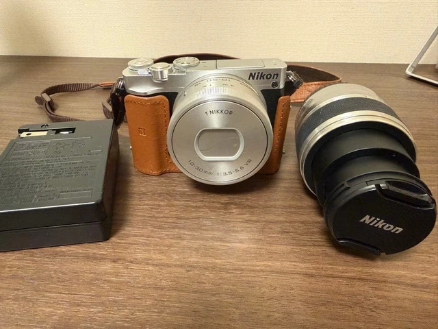 Nikon J1 5 / NIKKOR VR 30-110mm 3.8-5.6 Nikon 30-110mm f3.8-5.6 VR