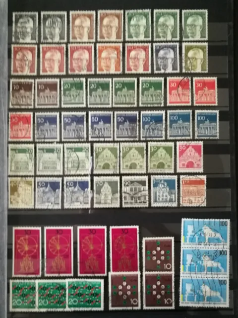 Aus diesem BUND Briefmarken Lot können Sie einzelne 1,00 € - Posten kaufen