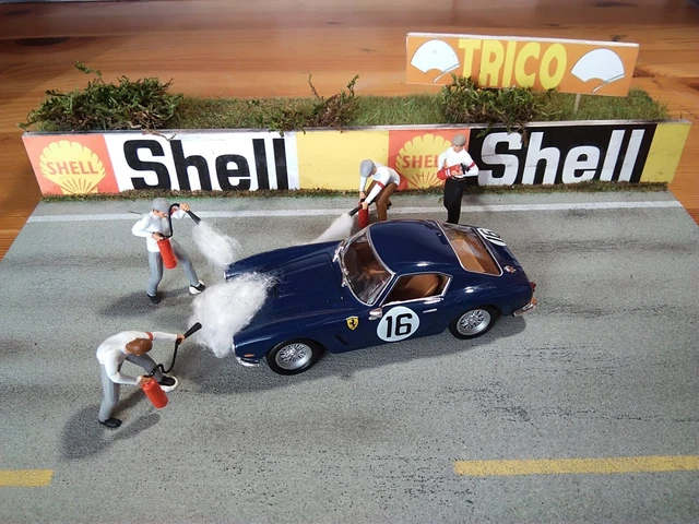 FIGURINES 1/43 DIORAMA 24heures Du Mans Rallye Garage Civil EUR 40,00