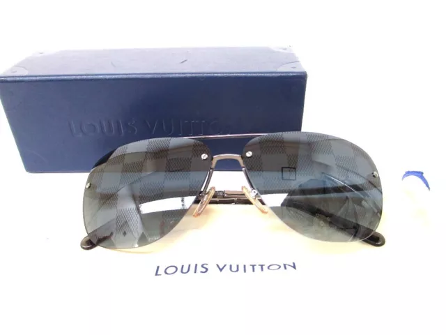 Auth LOUIS VUITTON Metal Gray Sunglasses Eye Wear Pilot Attitude