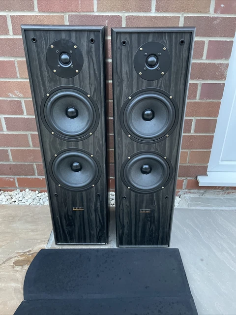 Acoustic solutions store floorstanding speakers
