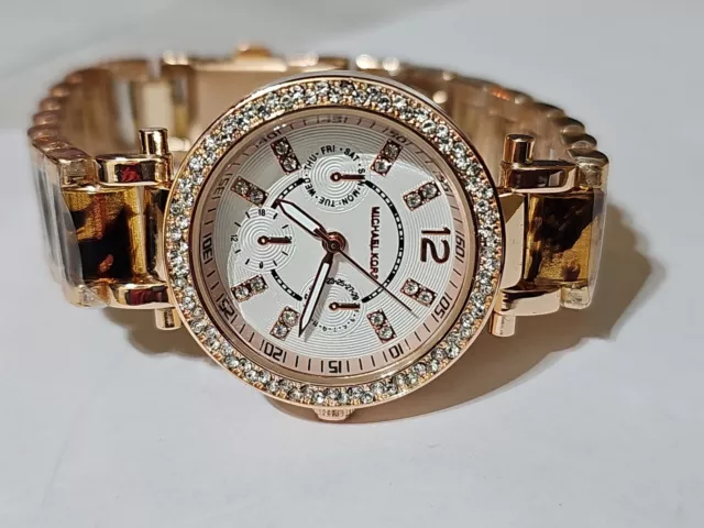 MICHAEL KORS  Parker Rose Gold Dial Lady's Watch. Needs Batteries