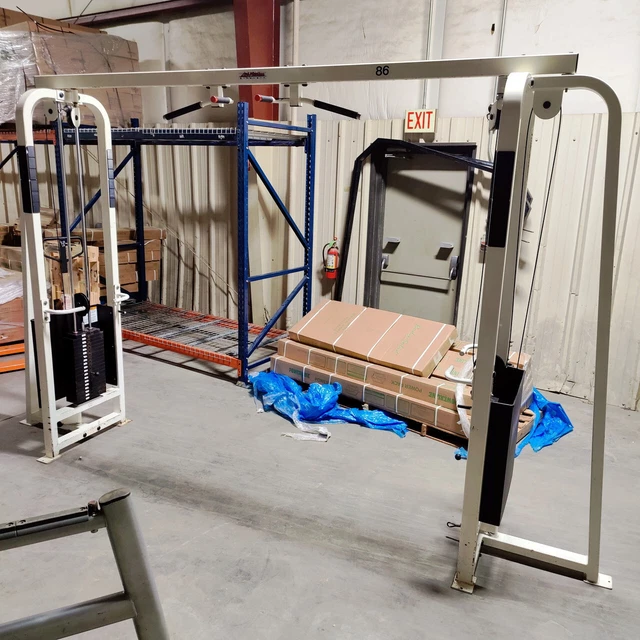 LIFE FITNESS CABLE Crossover Machine Functional Trainer $4,025.00