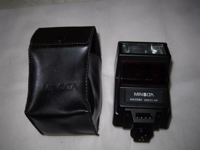 Minolta Maxxum Flash 2800 AF with Leather case... JAPAN.