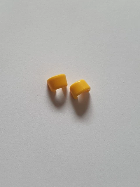 Paire De Manchettes Playmobil – Modèle Dentelle Jaune Paille, Référence 29295 – Occasion
