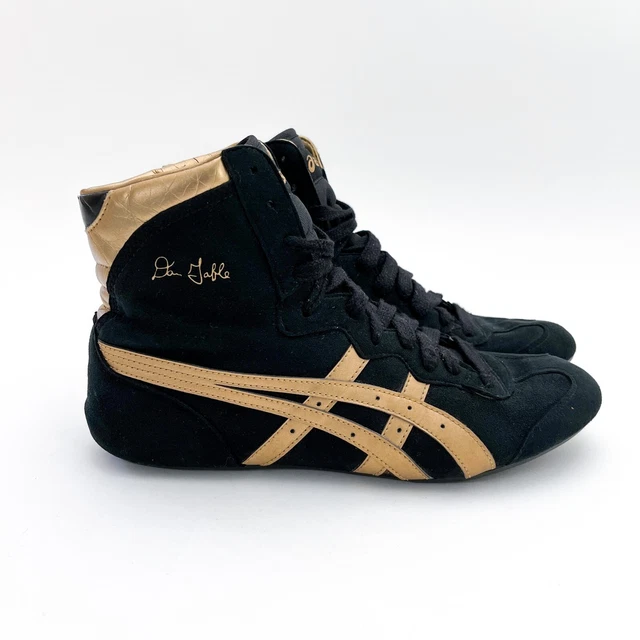 Asics Dan Gable Classic Wrestling Shoe 2009 model size 9 US RARE Black/Gold Asics Dan Gable Classic Wrestling Shoe 2009 model size 9 US RARE Black/Gold