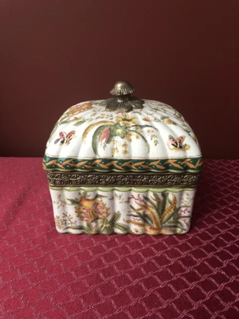 Gorgeous Vintage Hand Painted Porcelain Lidded Dresser Box with Brass Trim