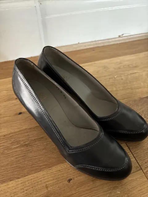 Deadstock Vintage Ladies 1950s / 1940s Black Leathe  Shoes UK Size 5 EU38 Approx