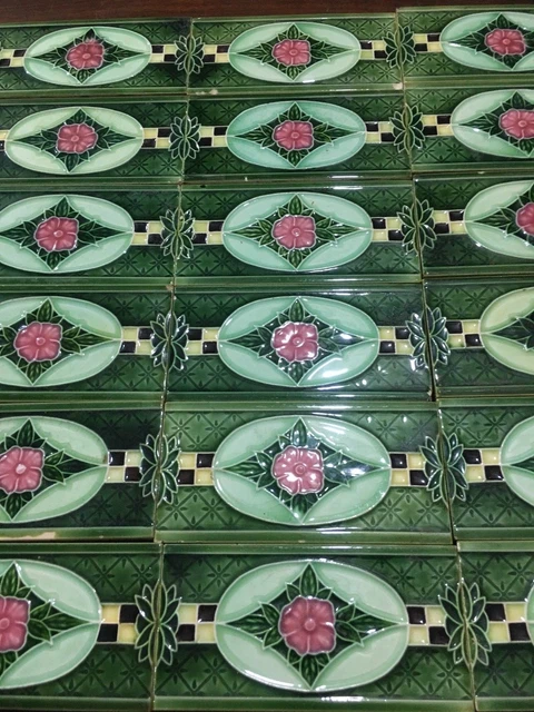 Vintage Fresh Glaze  Flower Design Old Ceramic Tiles  26  Pieces Japan
