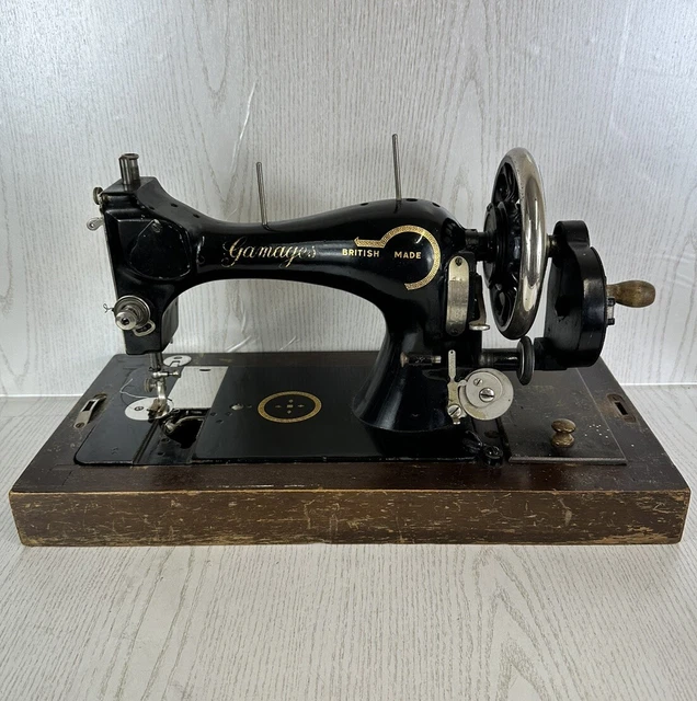 VINTAGE/ ANTIQUE GAMAGES Handcrank Sewing Machine With Case - Made In ...