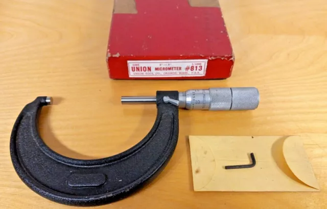 Nice Vintage Union Tool No 813 Micrometer 2-3" .001 Wrench & Original Box - USA