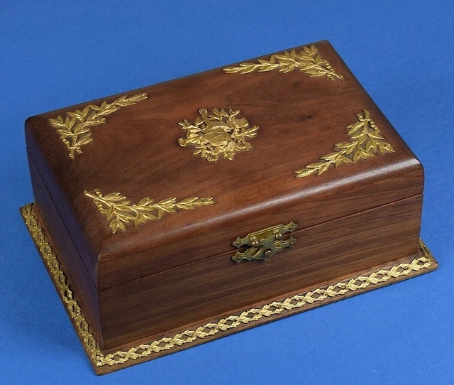 Alte Holzdose mit Applikationen & Musikinstrument Zierteil Schatulle Holzbox