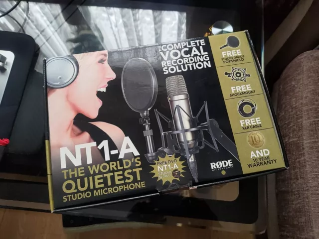 Rode NT1-A Studio Condenser Microphone, with Accessories & Mic Stand NT1A