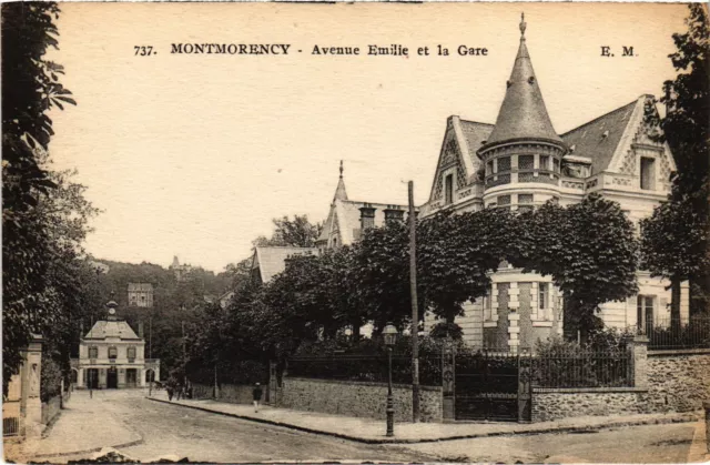 CPA Montmorency Avenue Emilie et la Gare (1340014)
