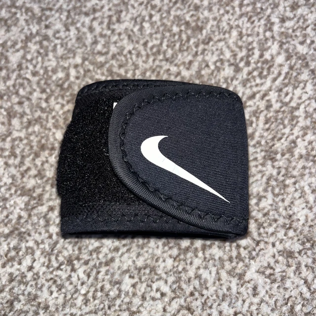 NIKE PRO SUPPORT Wrist Thumb Wrap One Size 19.99 PicClick UK
