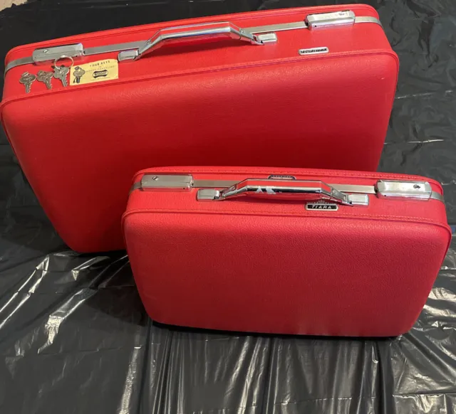 Set of 2 Vintage American Tourister Red Hardshell Suitcases With Keys (1970’s)