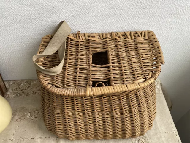 Ancien Petit Panier De Pêche Ou Cueillette En Osier Bandoulière Deco Rétro 2