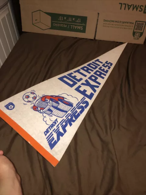 Vintage Detroit Express NASL soccer pennant defunct