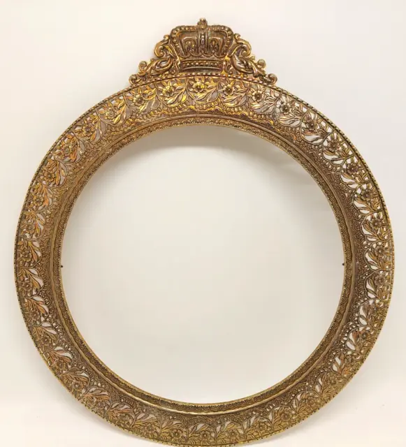 Vintage Ornate Filigree Round Metal Frame Plate Holder Wall Mount Crown Topper