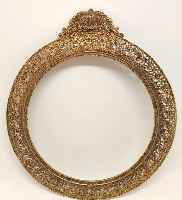 Vintage Ornate Filigree Round Metal Frame Plate Holder Wall Mount Crown Topper
