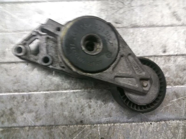 06A903315F galet tendeur pour SEAT IBIZA II 1.8 I 1996 200312