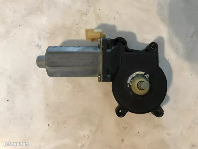 Moteur Leve Vitre  BMW E46 Avant Gauche  Pour 4Portes