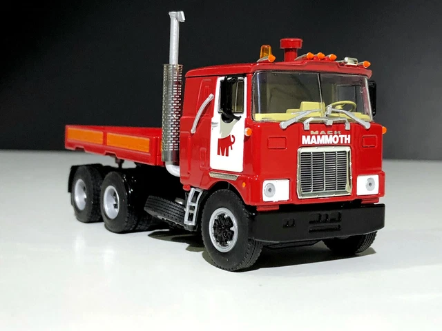 Marketplace : VOLVO FH4 6x4 Ballast truck MAMMOET - WSI - 1:50