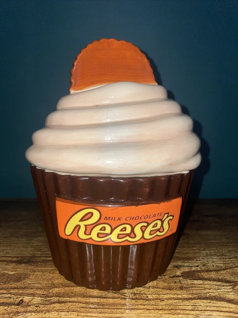Hershey’s Milk Chocolate Reese’s Ceramic Cupcake Cookie Candy Jar EUC HTF Hershey’s Milk Chocolate Reese’s Ceramic Cupcake Cookie Candy Jar EUC HTF