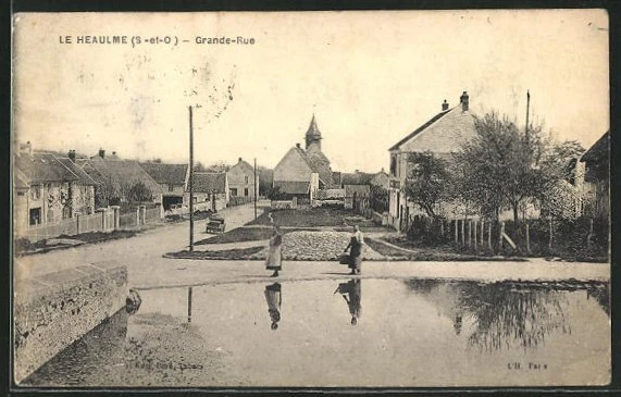 CPA Le Heaulme, Grande Rue, vue partielle avec vue sur l'Église