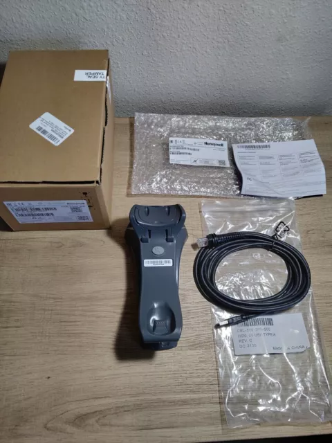 Honeywell CCB00-010BT Charge & Communication Base, Docking For Voyager Scanner 3