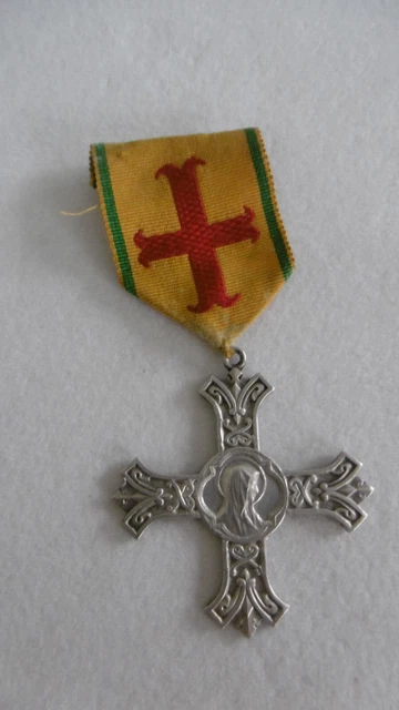 Médaille De Pèlerinage Lourdes – Diocèse Saint-Omer Arras, Aluminium, France