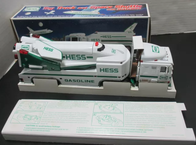 Hess Oil Company 1999 Toy Truck & Space Shuttle with Satellite-NIB Lights &Sound